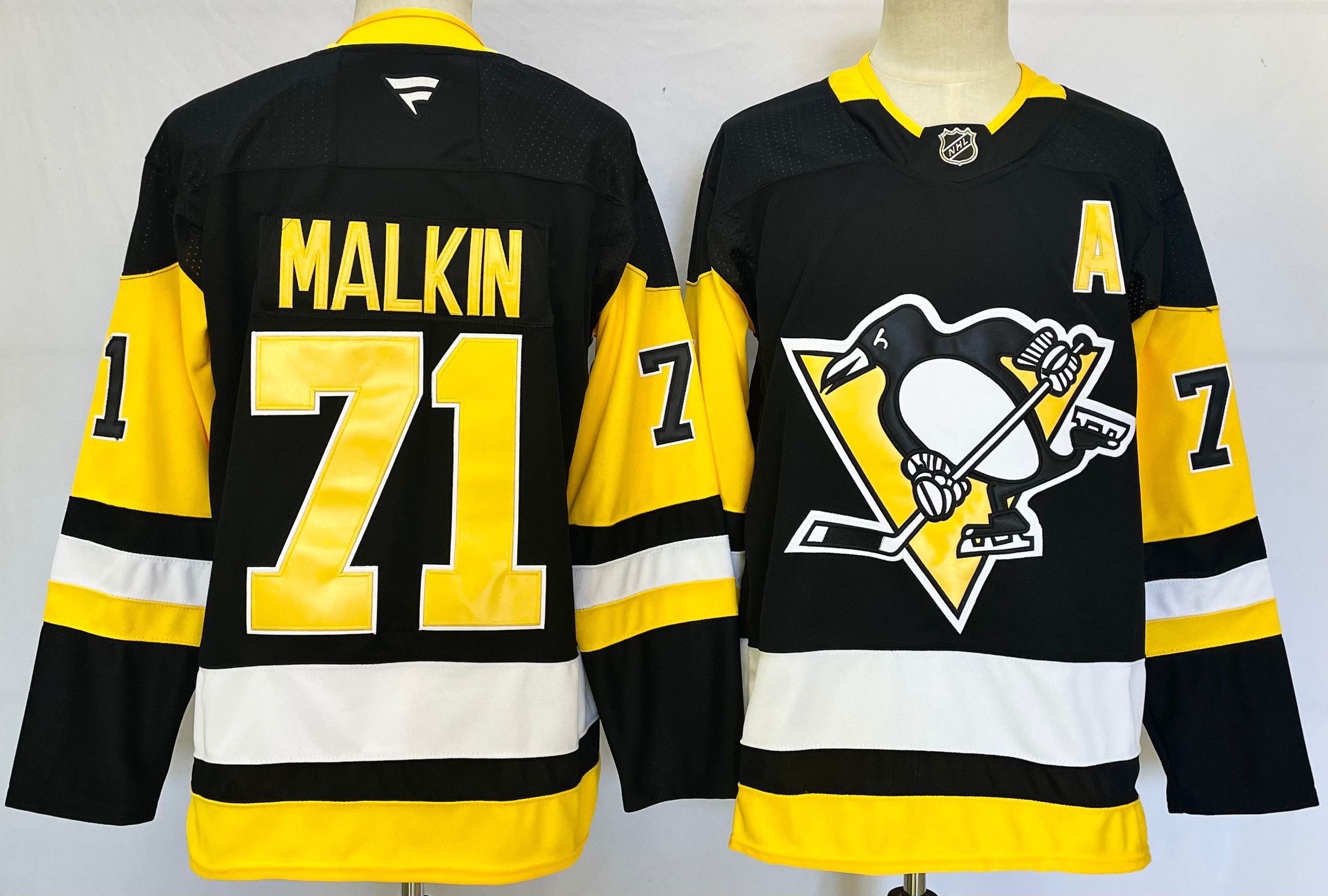 Men Pittsburgh Penguins #71 Malkin Black 2025 Home Premier Player NHL Jersey->pittsburgh penguins->NHL Jersey